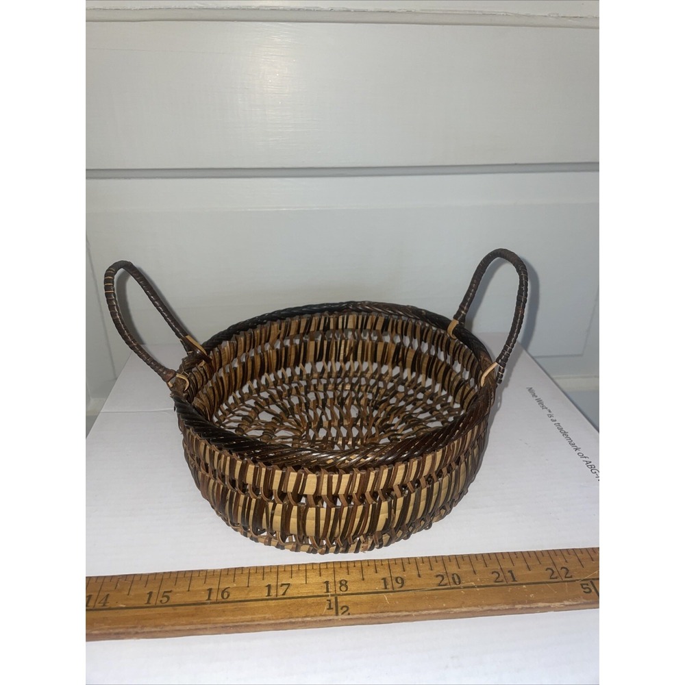 Lovely Wood‎ Handled Woven 7" Basket - Perfect